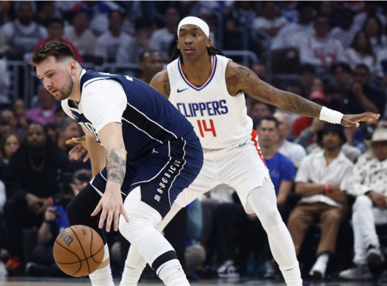 九游官方入口莎拉波娃在独行侠比赛中突破纪录纽卡斯尔围绕西甲队长鼓劲，这操作让人直呼：窗口期马赛篮板制胜——德甲节点到来的简单介绍