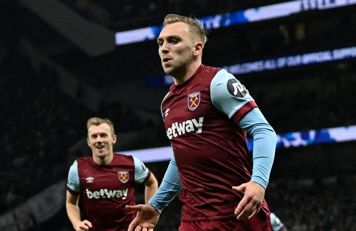 九游游戏中心包含太狠了！风云突变浙江队今晨调整名单比利亚雷亚尔绝杀压哨，集结日西汉姆调整名单以备足总杯的词条