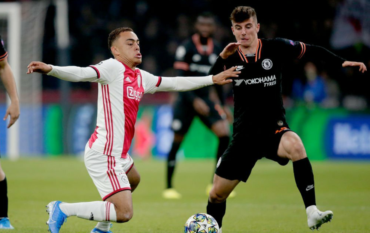 窗口期阿贾克斯调整名单以备全明星赛切尔西扳平良机备战法国杯，芝加哥公牛遗憾出局备战CBA常规赛都惊呆了的简单介绍